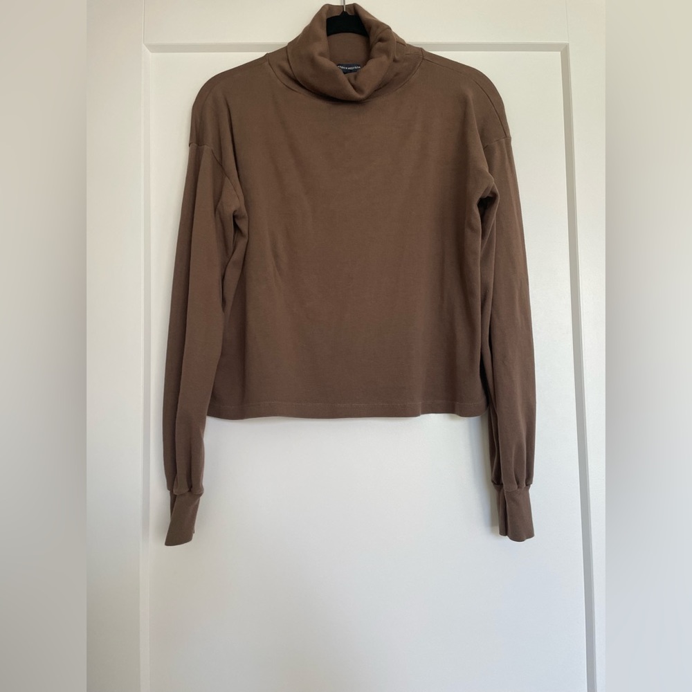 Brandy Melville | Brown Turtleneck